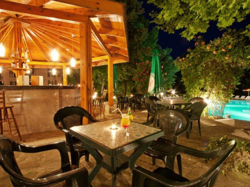 Ljuljak Hotel Goudstrand Buitenkant foto