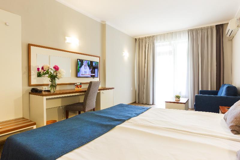 Ljuljak Hotel Goudstrand Buitenkant foto