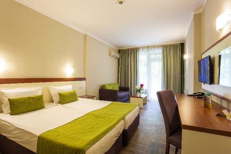 Ljuljak Hotel Goudstrand Buitenkant foto